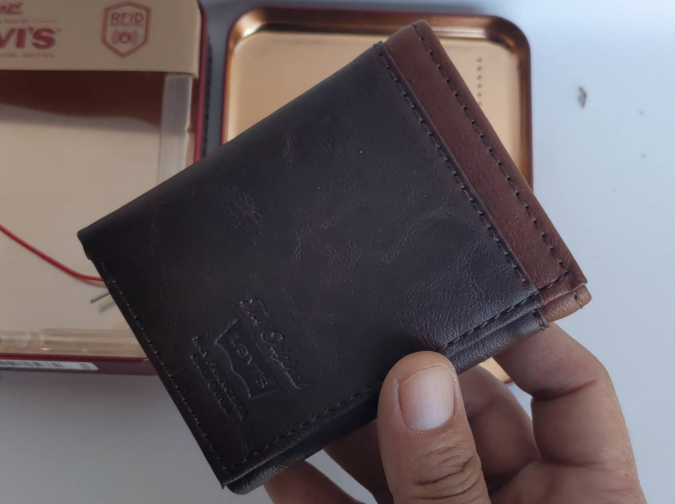 LEVI'S Men Casual Brown Genuine Leather Wallet - Price History